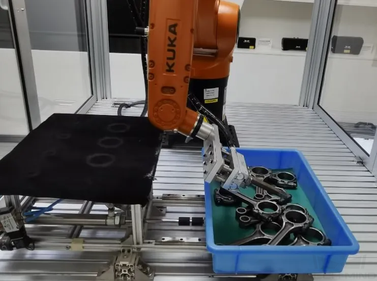 robot tool bin collisions